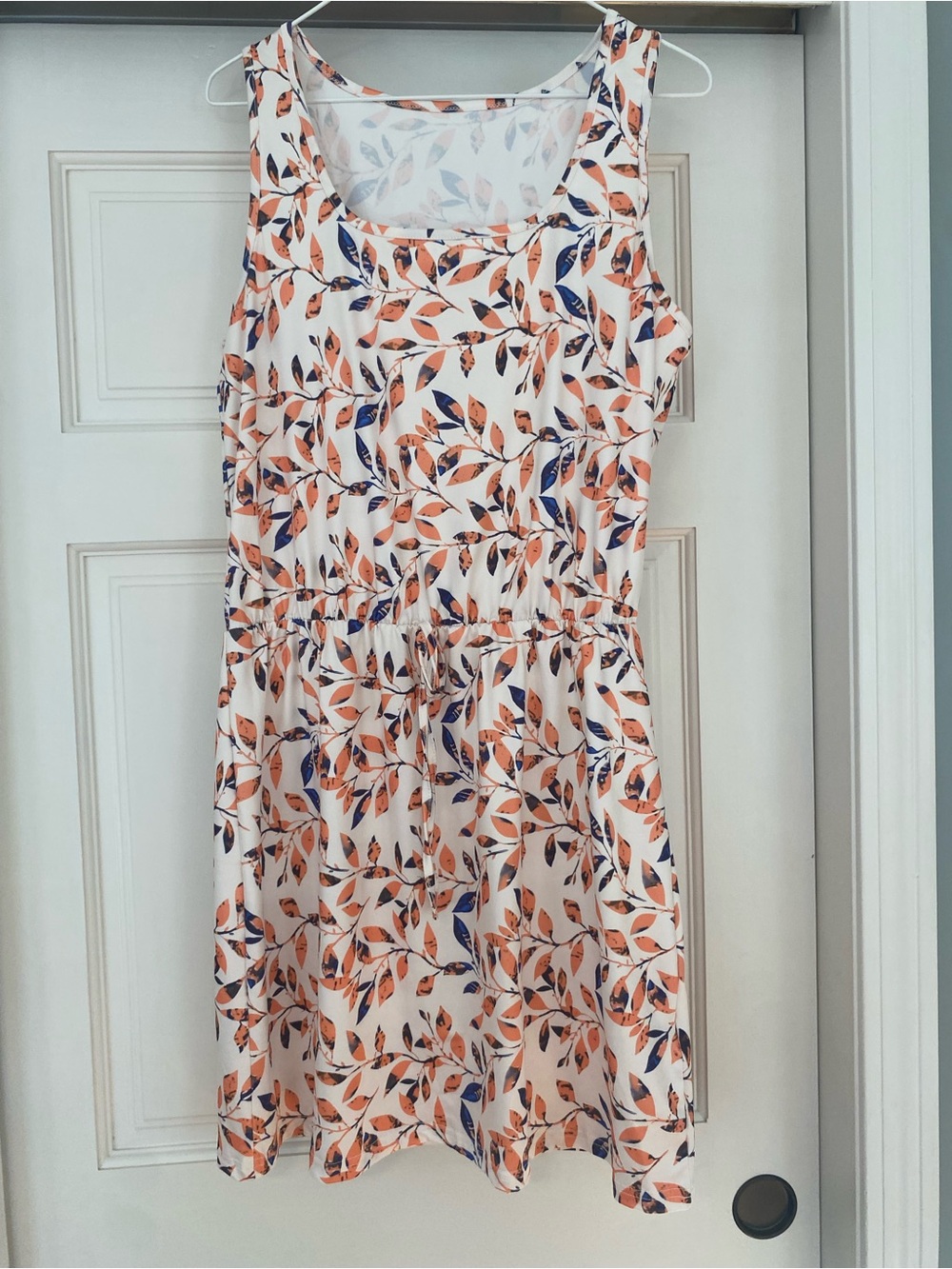 SHEIN Sleeveless White Leaf-Print Summer Dress - Orange & Navy